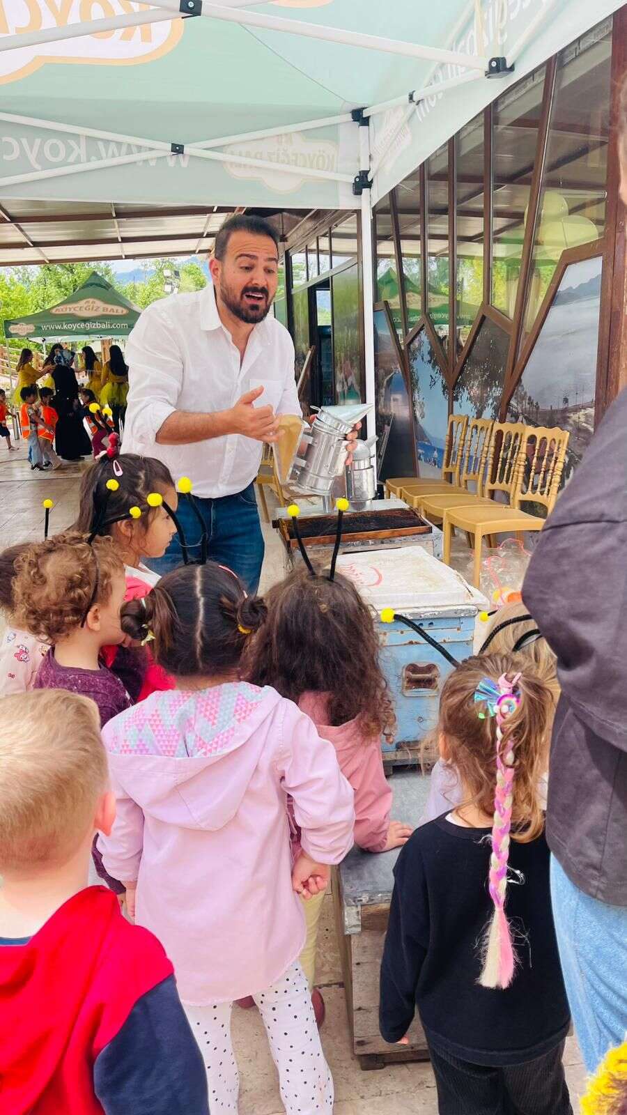 “Bir Kovan Sessizleşirse Doğa Eksilir”: Köyceğiz’de Dünya Arı Günü Etkinliği Çocuklarla Kutlandı 7